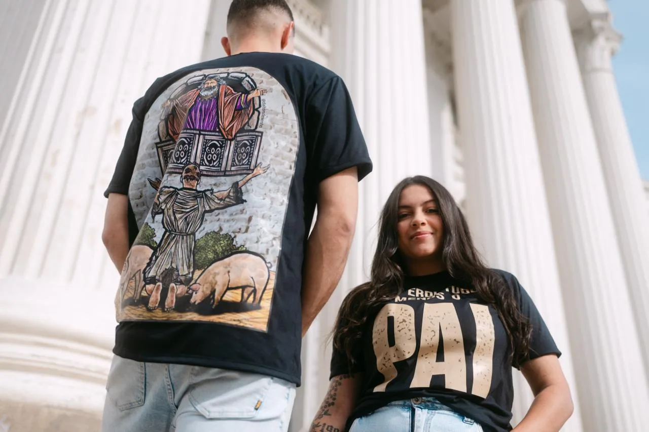 Camiseta Eu Perdi Tudo Menos o Pai — foto 3