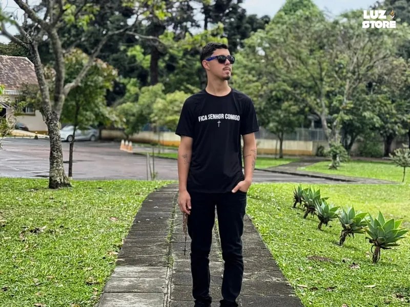 Camiseta Fica Senhor Comigo